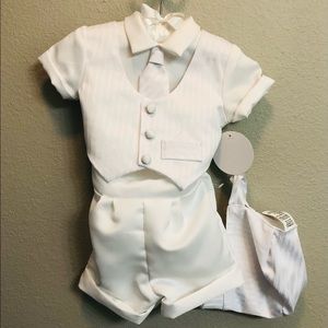 DILLARDS Baby Boy White Suit 0-3m